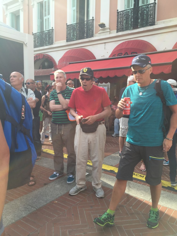 5AB82D6F-31EF-44B9-A4F5-A254073A0196