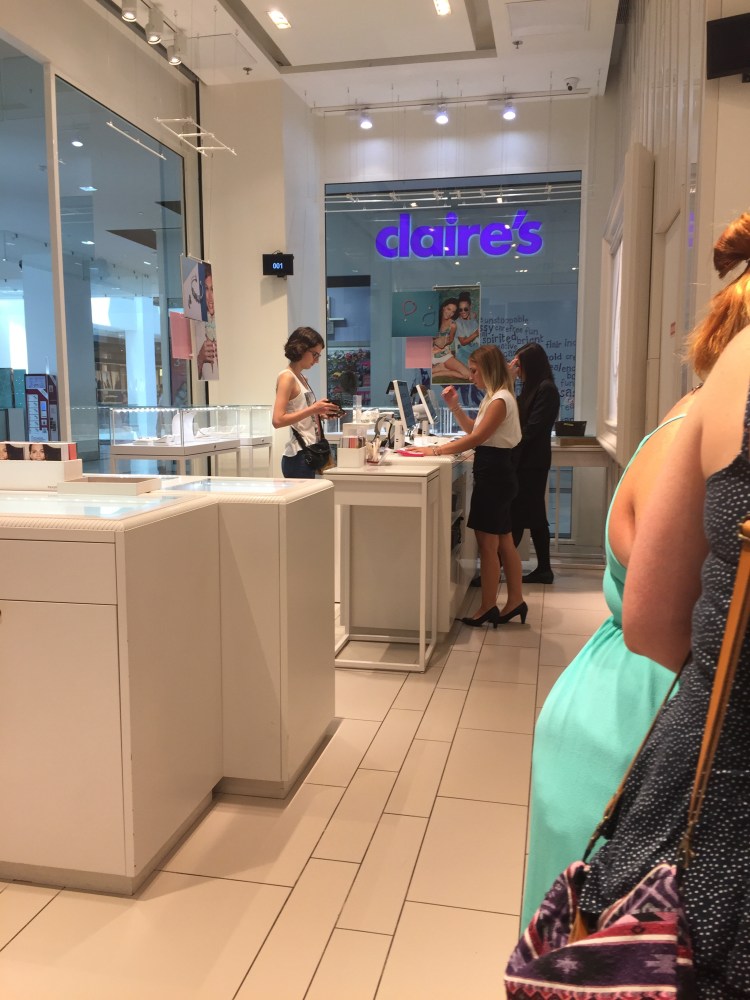 4AA3CD71-7B33-456B-8A58-B3417AABD21C