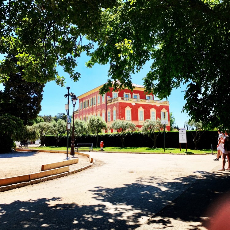 1AE39F61-552A-4140-AC6B-432640C7EDD1